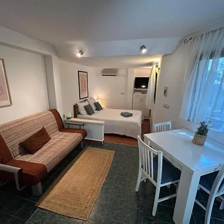 Garden Апартаменты Макарска