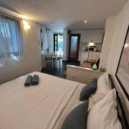 Garden Apartman *